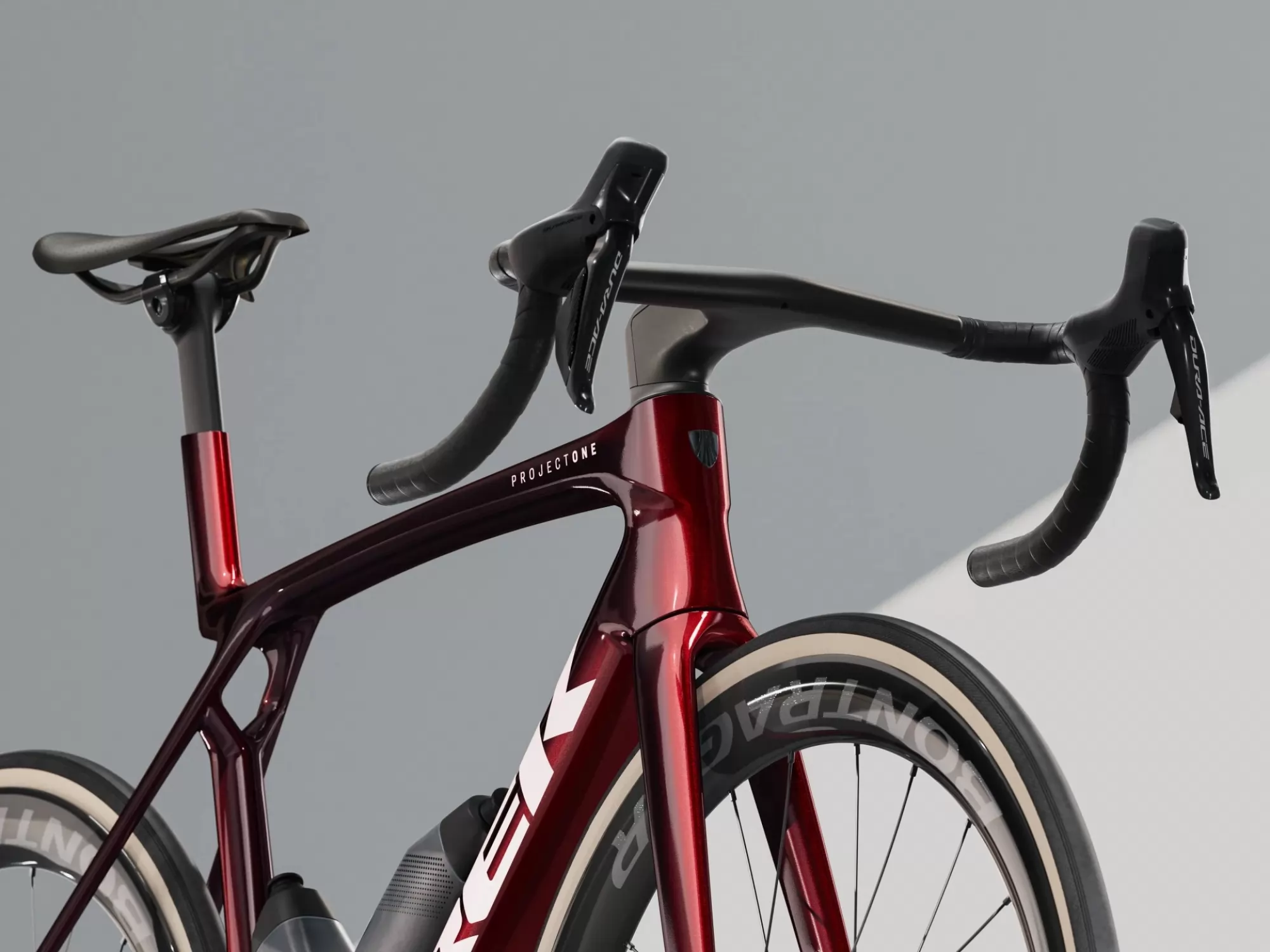 madone-slr-9-gen-8-2025-red-smoke-38454-17188863745383